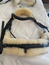 Black cob-sized fleece Kavalkade Ivy Bridle  English Bridle *Plus* Hardly Used