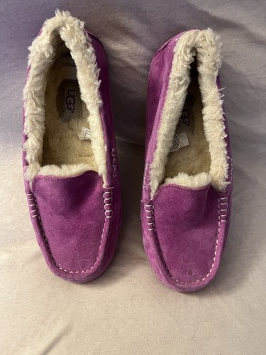 UGG Women Moccasin Slippers - Pre-owned