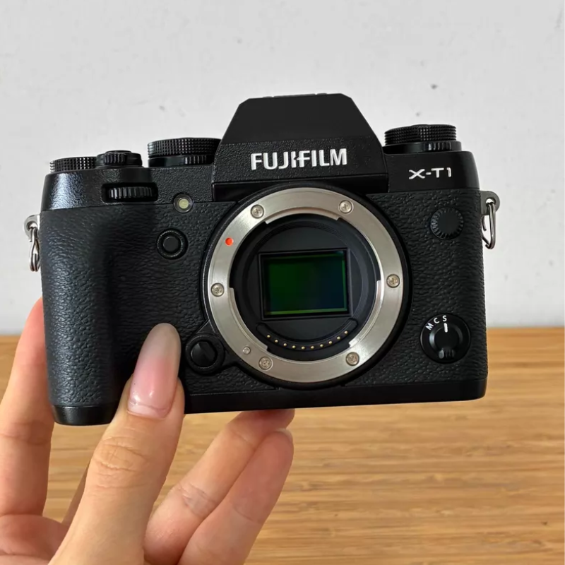Fujifilm Fuji X-T1 XT1 Mirrorless Digital Camera Body Only English