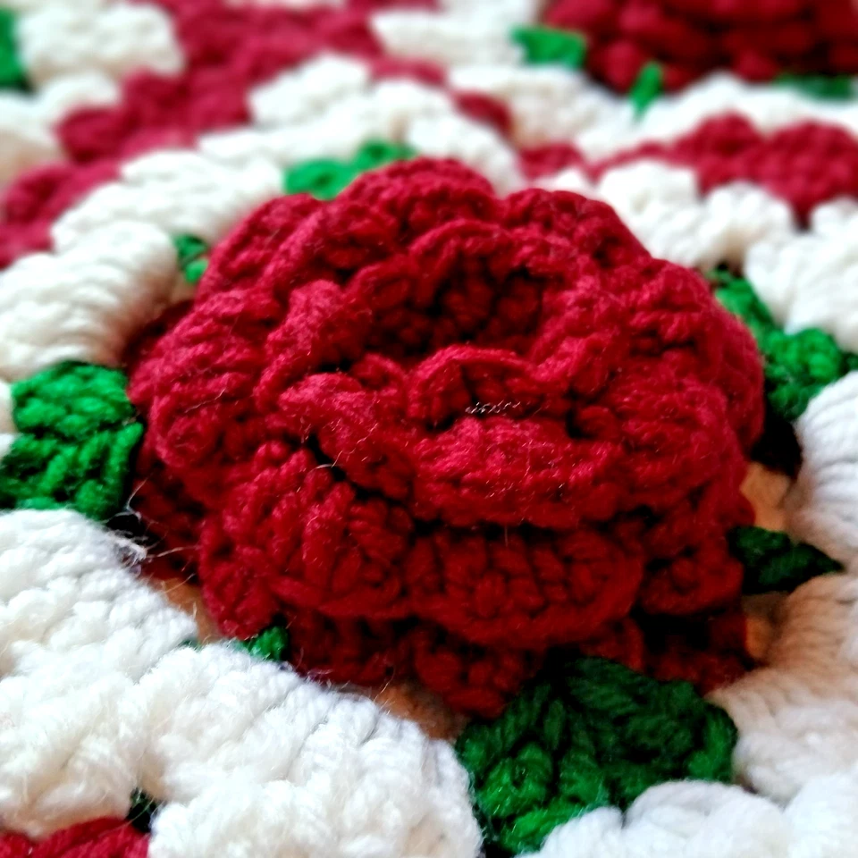 Colcha entrepierna a mano levantada rosas rojas con fundas de almohada grande Queen/King Foto 2 de 4