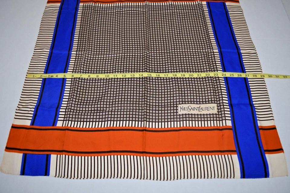 Bufanda de seda vintage Yves Saint Laurent años 60 delicada naranja azul marrón 30 x31 Foto 3 de 4