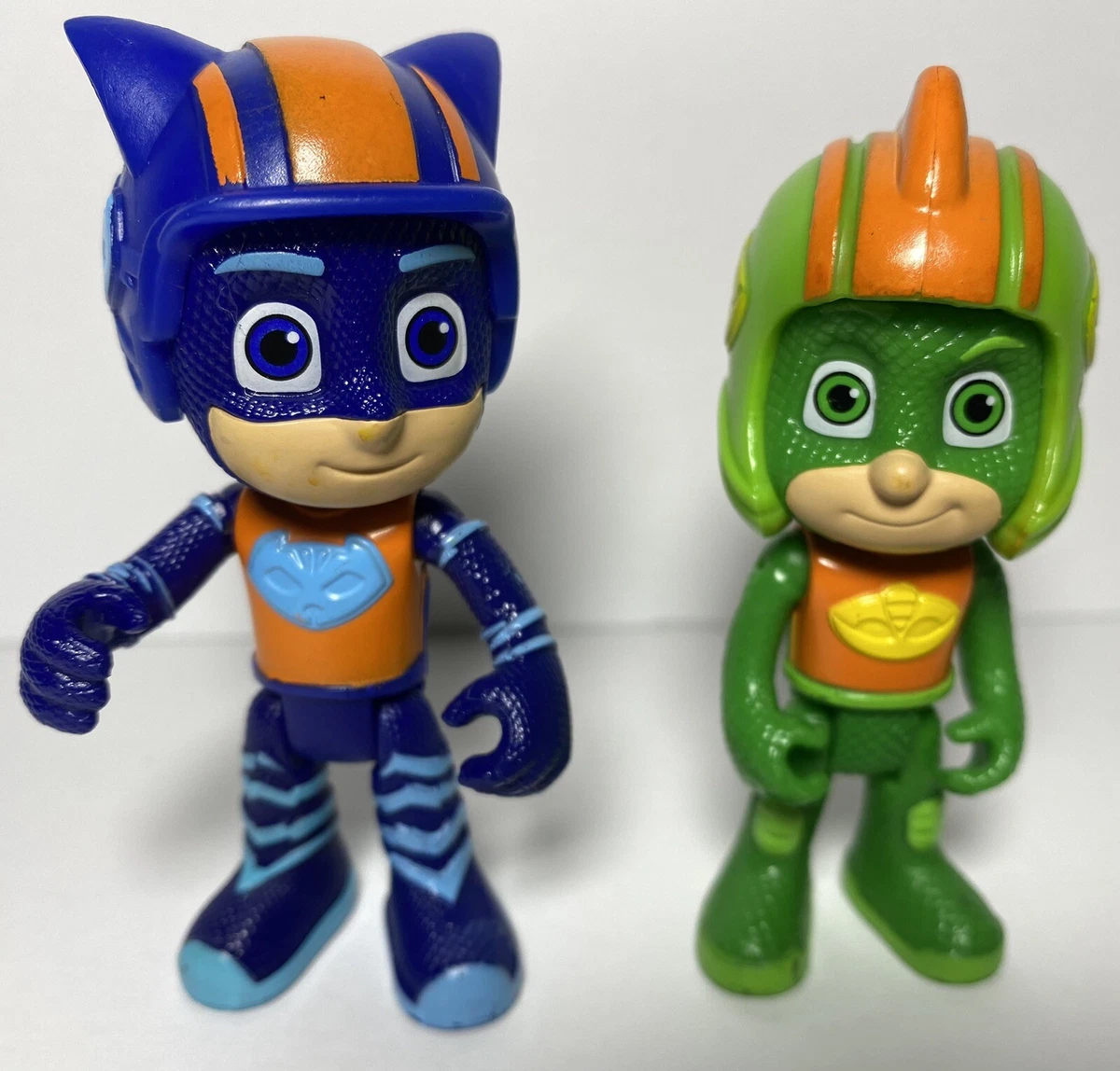 PJ Masks Race Into The Night Gekko Catboy Helmet Orange Racing