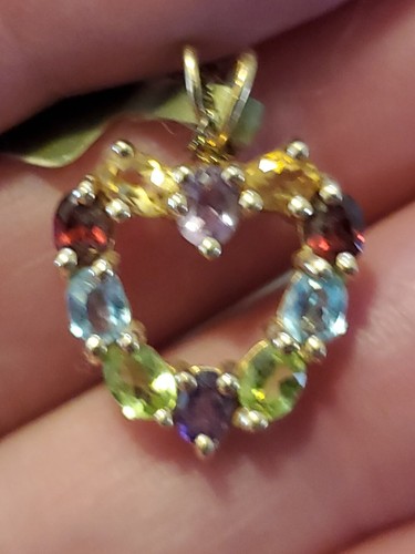 Ciondolo cuore taglio ovale multi pietre preziose in laboratorio oro giallo massiccio 10 kt - Foto 3 di 24