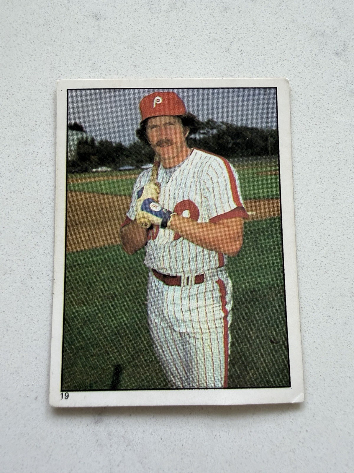 Mike Schmidt Philadelphia Phillies 1981 Topps #19 Sticker Baseball Card 