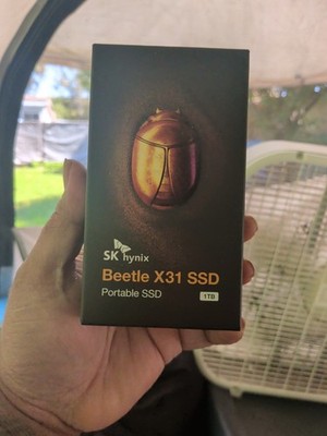 SK hynix Beetle X31 1TB Portable External SSD USB 3.2 Gen2 Champagne Gold