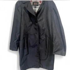 DAKS of London ladies vintage trench raincoat. Navy blue ladies size 10 