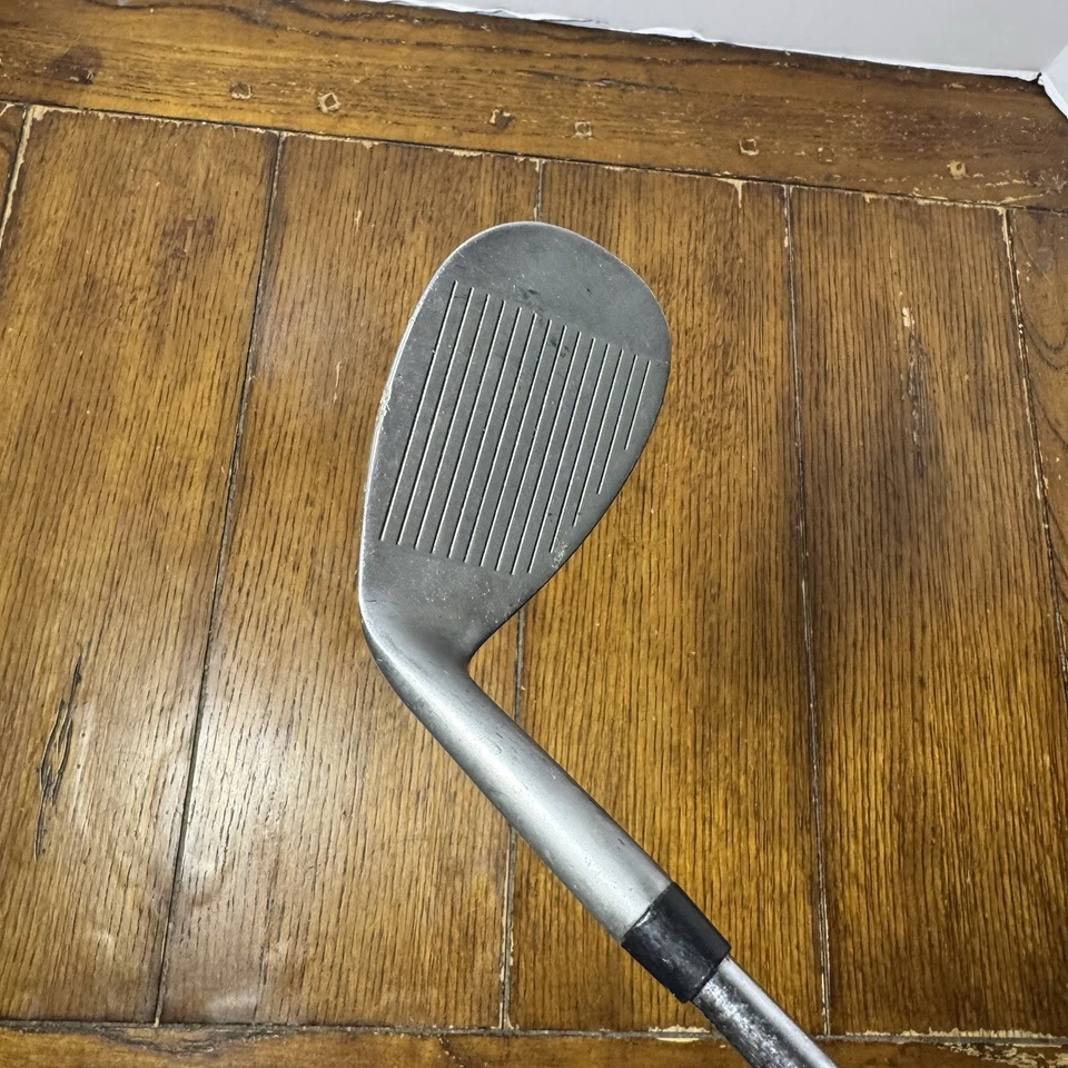 Cuña Wilson Armonizada 50 Grados Mano Derecha Eje Acero Cuña Flex 36" Foto 2 de 4