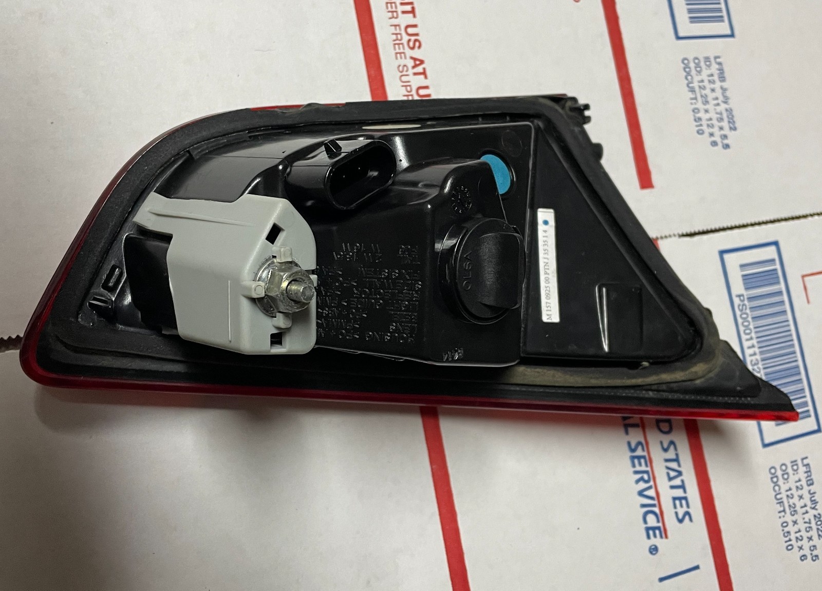 6700046630 Maserati Ghibli 14-20 M157 Rear Right Side Inner Tail Light Lamp Oem