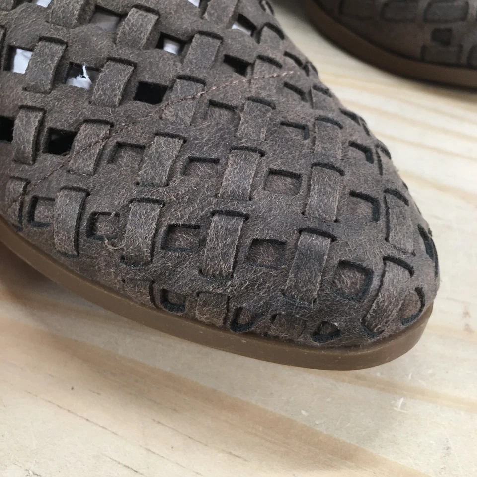 Botas femininas Fergalicious Fergie 7,5 M pearse tornozelo salto tecido marrom - Imagem 4 de 4