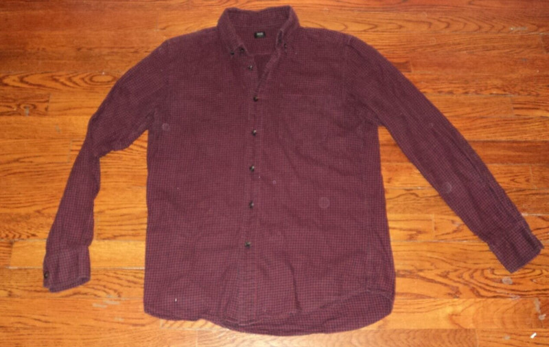 Uniqlo Men’s S Red Flannel Long Sleeve Button Down Plaid Shirt Roger Federer