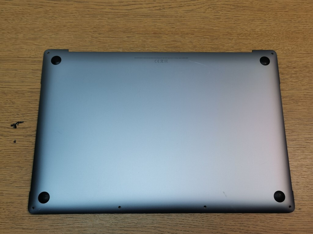 Custodia originale Apple per MacBook Pro 16" 2019-2020