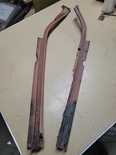 50 1951 1952 Chevrolet Convertible & Hardtop DOOR JAMB TRIM BRACKET 51 52 GM