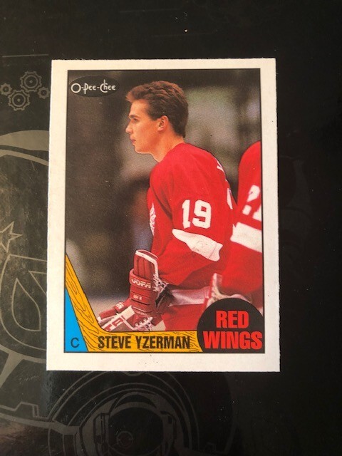 1987-88 O-Pee-Chee - Steve Yzerman #56 HOF mint