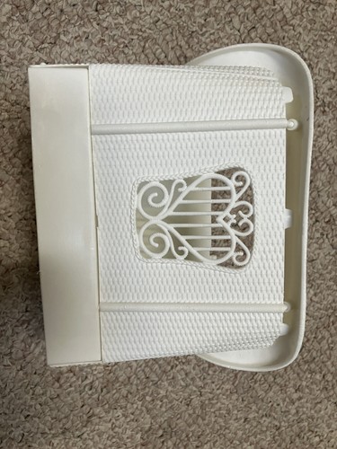 Vintage 1983 Mattel Barbie Dream Cottage White Faux Wicker Loveseat Furniture - Picture 3 of 7