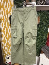 Wild Fable Women's Wide-Leg Cargo Pants Size Small Army Green
