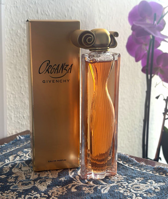 Givenchy Organza Eau de Parfum Spray 50 ml (50 ml) Normale Größe