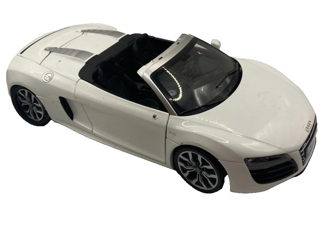 1:18 Kyosho Audi R8 White Damaged | eBay