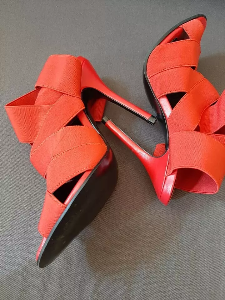 Zara red hotsell strappy sandals