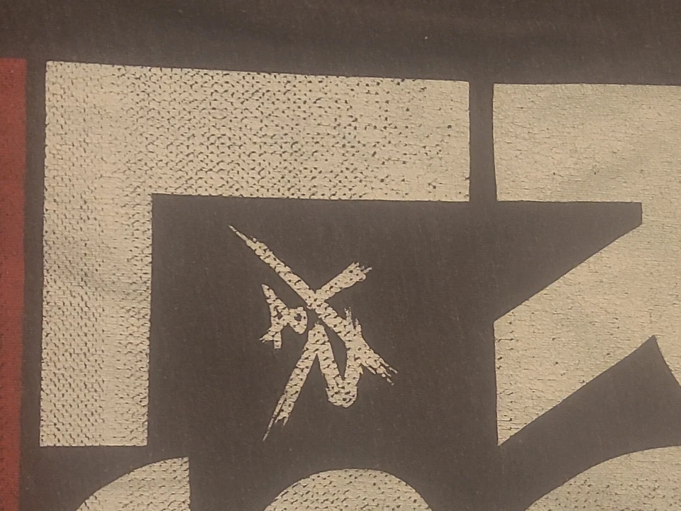 Young And Reckless Mens Tank Top Medium Black Logo Summer Shirt  - Image 3 of 4