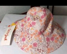 Cat N Jack Infants Reversable Sun Hat NWT'S Pink  White Checks  Flowers