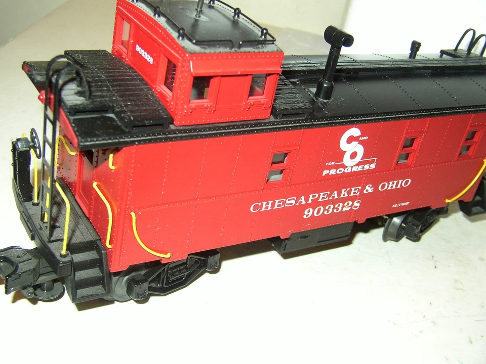 MTH Chesapeake & Ohio Steel Caboose 903328 Illuminated 20-90015F - Image 3 of 4