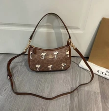 C.OACH X PEANUTS Teri Shoulder Bag Tan Brown Snoopy Print Signature Canvas CBJ88