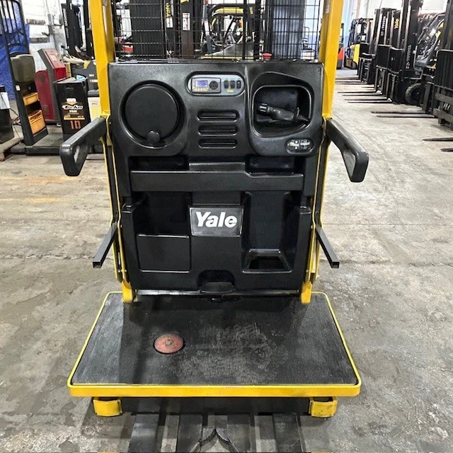 2019 Yale OS030EF Used Order Picker Forklift Three Stage Mast 3217 Hours - Image 3 of 4