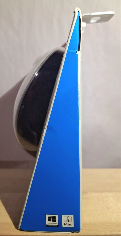 Microsoft Wireless 900 Full-Size Mouse (Black) PW4-00001 Model 1737, 1461 - Image 3 of 4