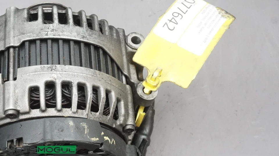 Generador alternador motor Mercedes W221 S550 CL550 2007-2009 0121813101 OEM Foto 3 de 4