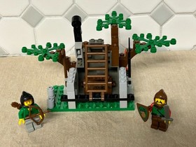 LEGO Retired 6024 Castle Dark Forest Bandit Ambush 100% Complete W/Instructions