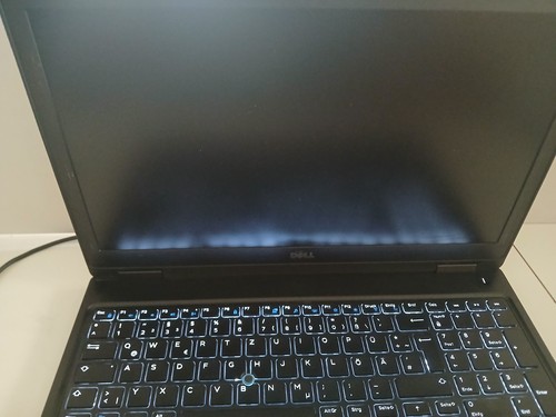 Dell Latitude 5580 i5-7300HQ CPU 2,50GHz 15,6" Display 16GB 256GB SSD*Fehlteile* - Picture 5 of 9