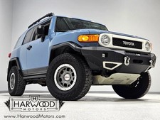 2014 Toyota FJ Cruiser Sport Utility 2D