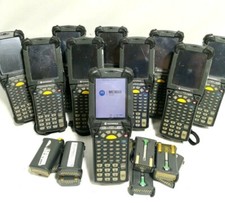 X10 MOTOROLA MC9090-GF0HBEGA2WR BARCODE SCANNER W/ BATTERIES
