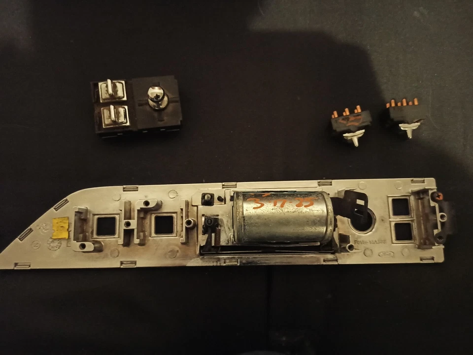 Marco interruptor panel puerta principal izquierda pasajero delantero Lincoln Town Car 1990-1994 Foto 2 de 3