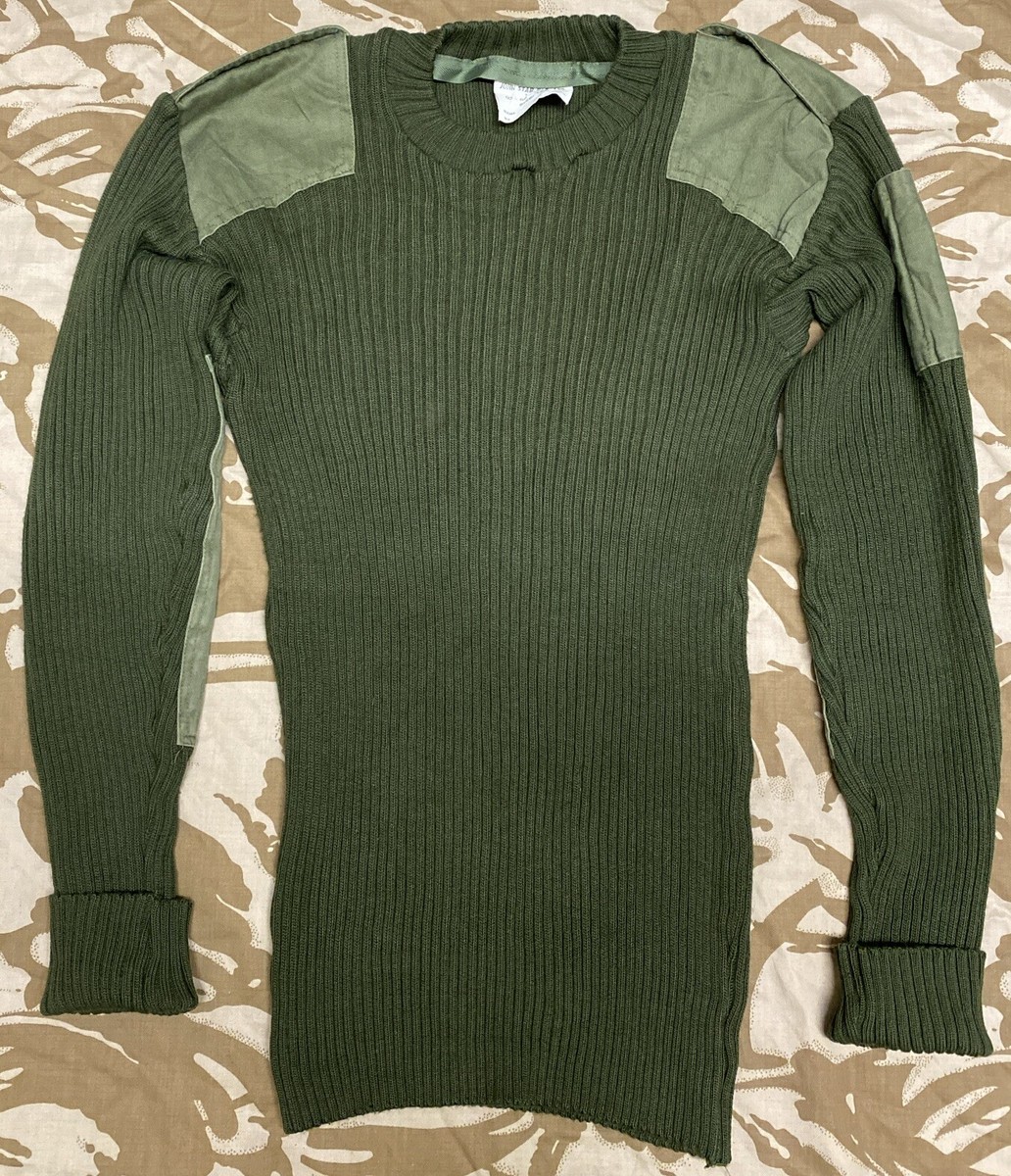GENUINE VINTAGE AUSTRALIAN ARMY JOHN STAR OLIVE GREEN WOOL SWEATER