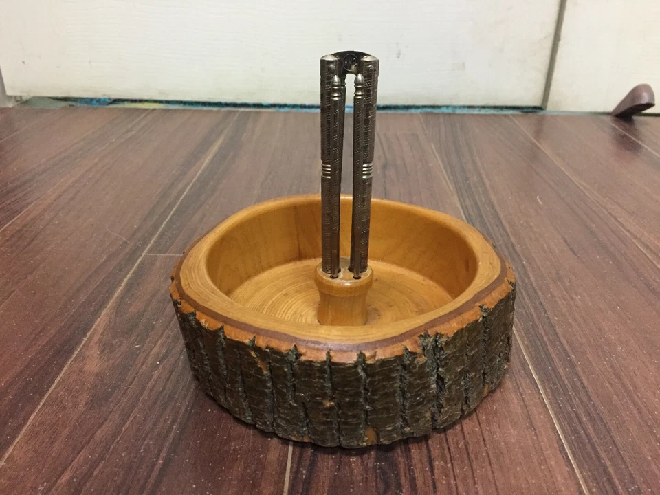 Vintage Ellwood Handmade Rusticware Wood Bark Nut Bowl with Nutcracker and Picks - Image 2 of 4