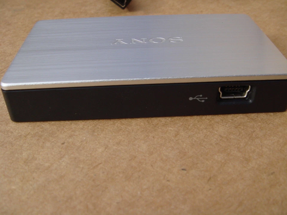 Sony 12 in 1 Multi-Card Reader / Writer SD MRW62E-T1 Windows 11 Compatible - Image 3 of 4