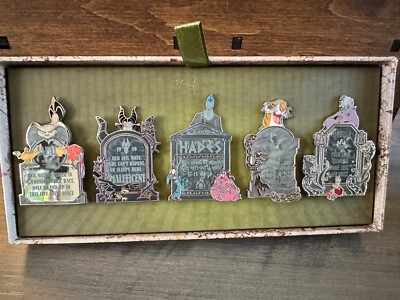 2021 Disney Parks Villains Fearly Departed Pin Box Set LE 2000 Ursula Hades