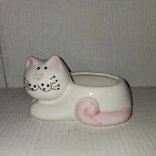 Cozy Cat Pottery Planter White / Pink   Cartoon Face Mount Clemons Pottery Taiw.