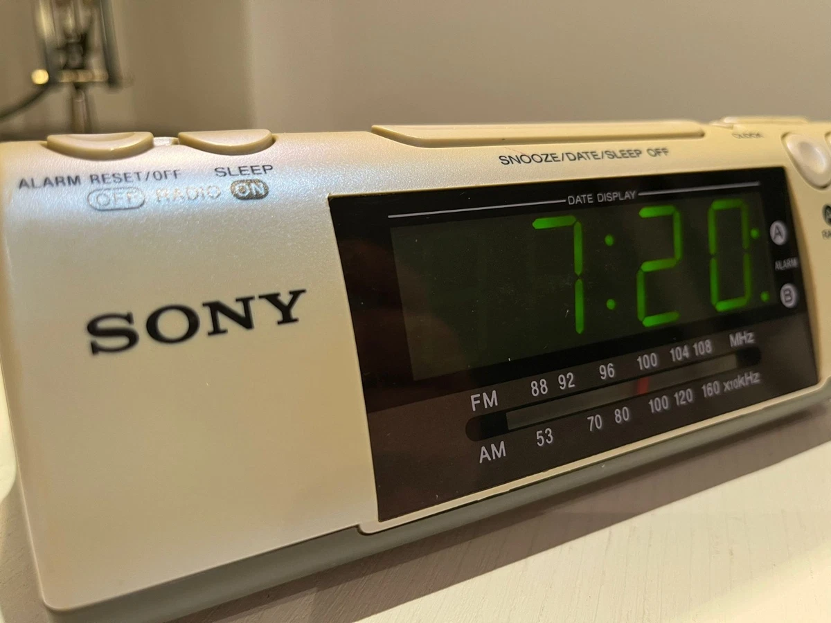 Radio despertador Sony ICF-C470