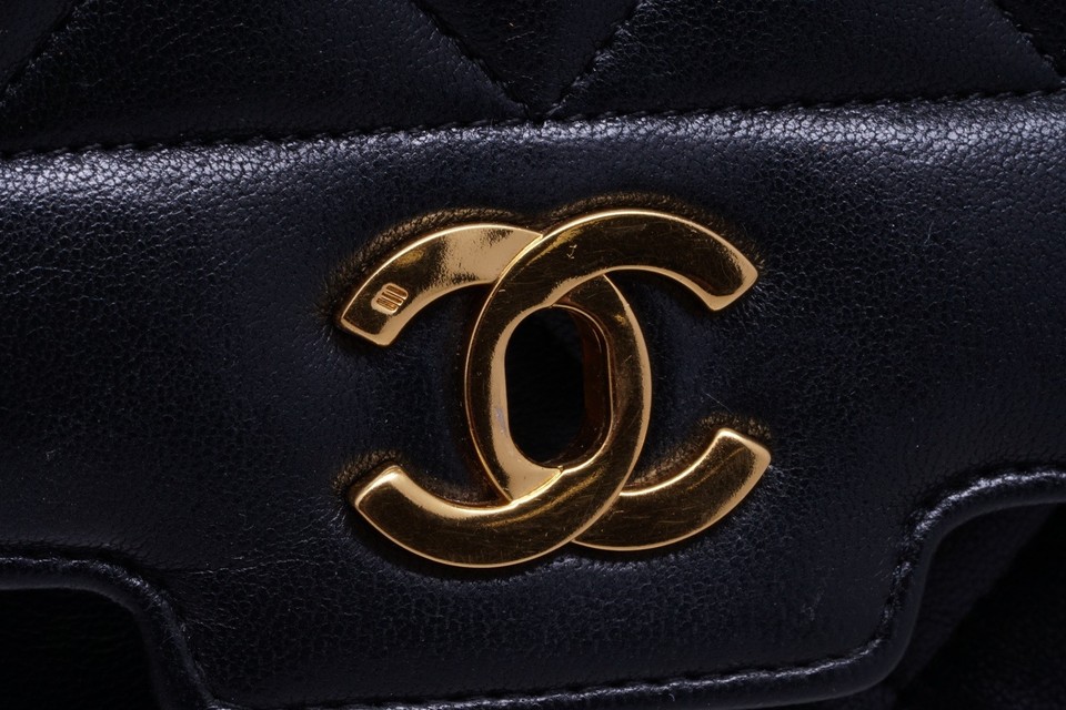 [Very GOOD] CHANEL Matelasse Chain Shoulder Bag Black Lambskin Gold ...