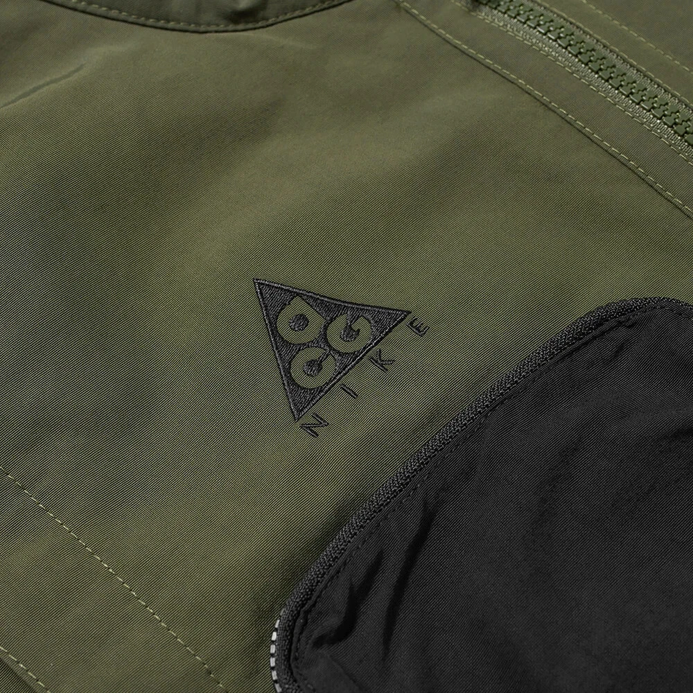 NEW 100% Authentic Nike ACG Vest Cargo Khaki & Black CW0835-325 Size: Small