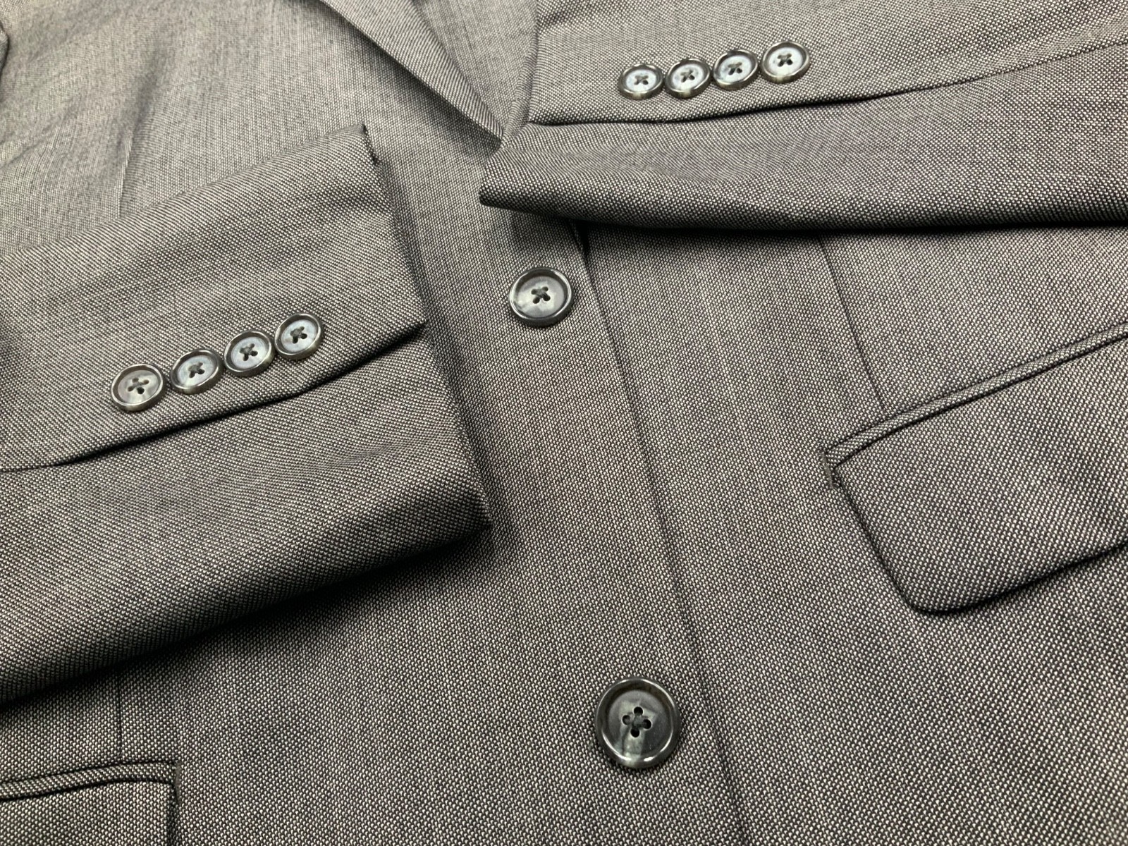 President Donald J. Trump MENS 100% Wool Gray 2 PC. Suit 42L