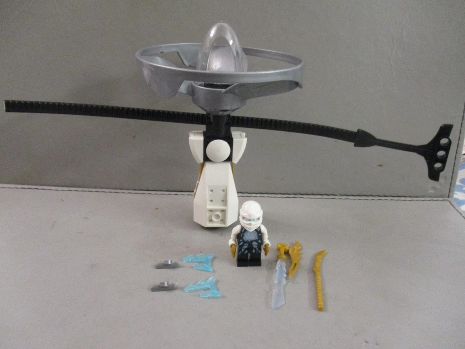 LEGO Ninjago 70742 Airjitzu Zane Flyer, photo 1 sur 3