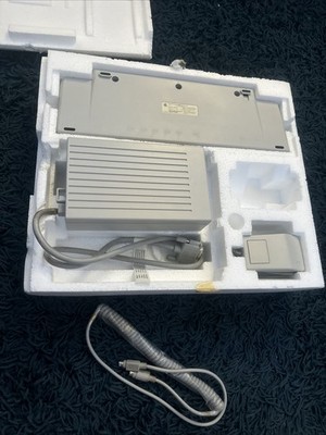 RARELY USED  Vintage Apple IIGS 1986 16 Bit Computer