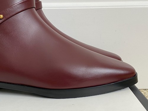 Stivaletti Gucci Rosie nuovi con scatola in pelle rosso bordeaux logo GG borchie zip 37,5 7,5 $1290 - Foto 6 di 12