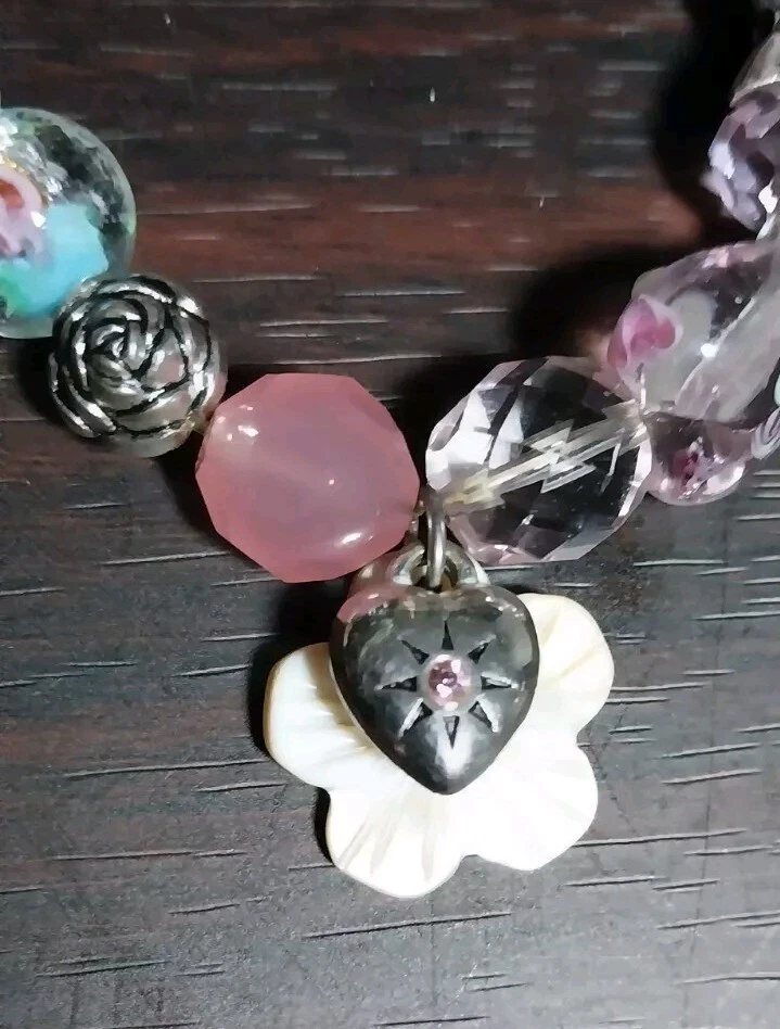 Pulsera Flor Avon - Dijes Elegantes con Cuentas de Vidrio Elástico - Vintage Foto 3 de 4