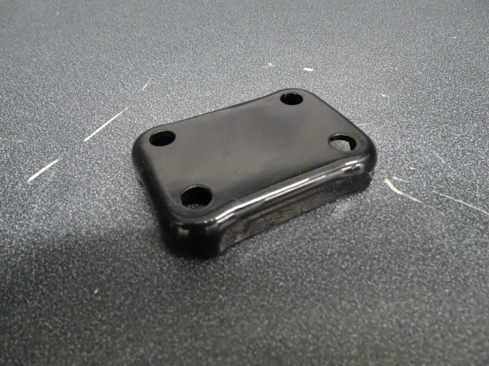 New Ski-Doo OEM Handlebar Clamp 96-01Touring, Formula, Mach1, Gnd Tr #506055400