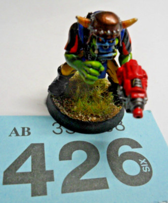 Warhammer 40k Ork Rogue Trader Ork Snake Bite Boy painted rare B426