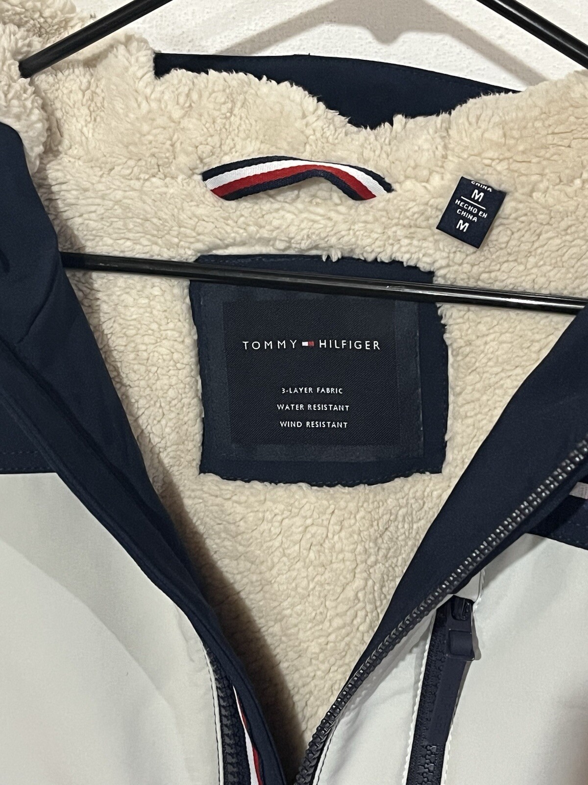 Tommy Hilfiger Mens Medium Hooded Winter Jacket Water & Wind Resistant image 3